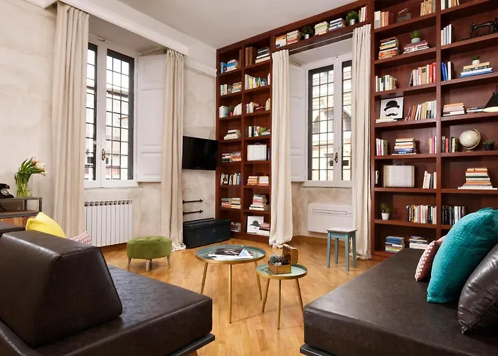Piazza Del Popolo Boutique Home